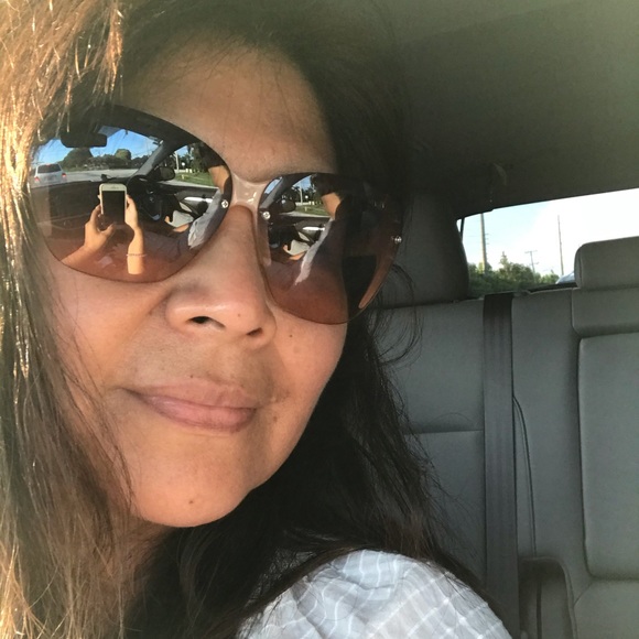 Meet your Posher, Carmen - Picture 1 of 1